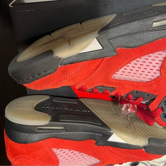 Air Jordan 5 Retro’s - Picture 5 of 6